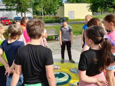 4d8dee3b-9d49-4eb7-9994-0922db19a9e1