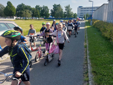 350363958_970993264348944_3971524737416297816_n