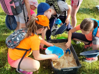 f1d53ca0-648d-4cef-94d2-2636c393c461