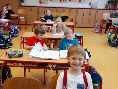 27f58532-a838-475d-b5c7-228bdf8bf6ff