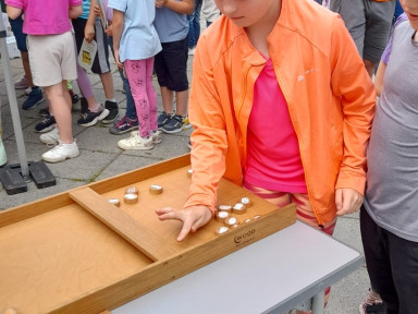 ea027971-cd2f-47eb-9dab-55ffd87dd5ab