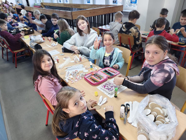 5d48caed-d7ff-4275-8a19-8144382dc2b3